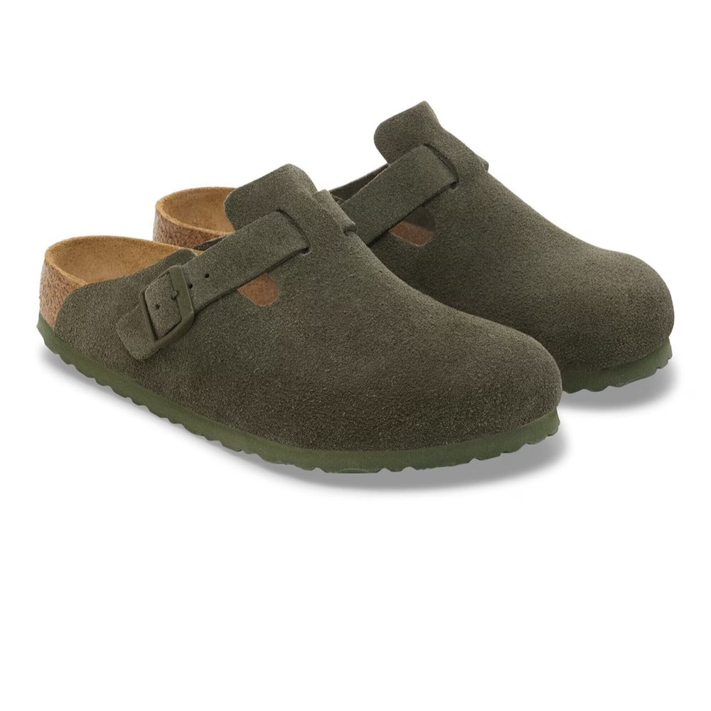 NWOT Birkenstock Boston Clogs in Thyme green